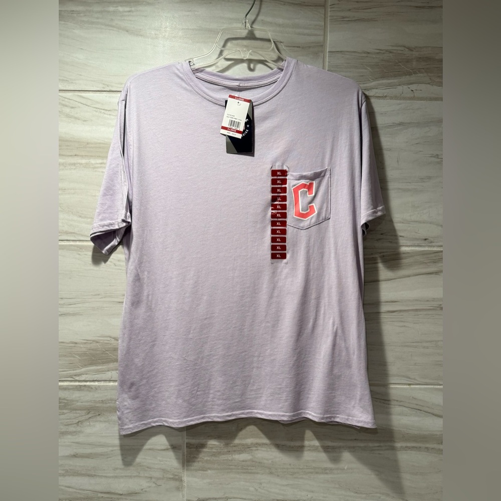 Cleveland Guardians MLB Women's T-Shirt Size XL NWT